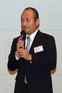 新井亮一氏