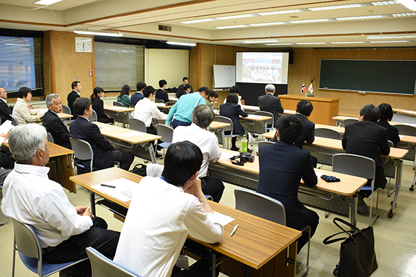 高校生タイ国研修報告会01