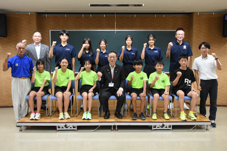 スポ少陸上表敬訪問