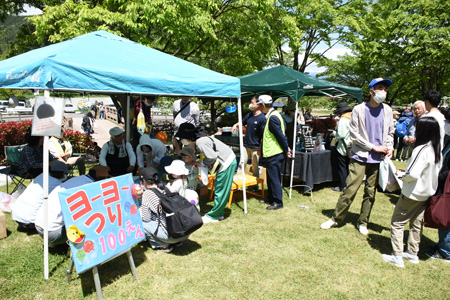 賑わう出店や体験ワークショップ♪の画像2