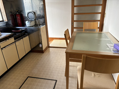 台所テーブルの画像