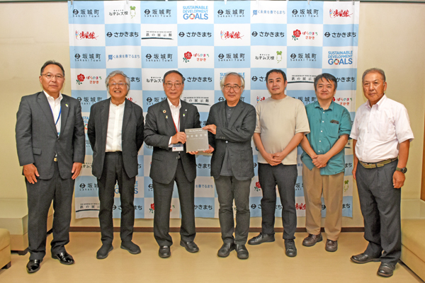 どこももじゃぱんプレート贈呈01