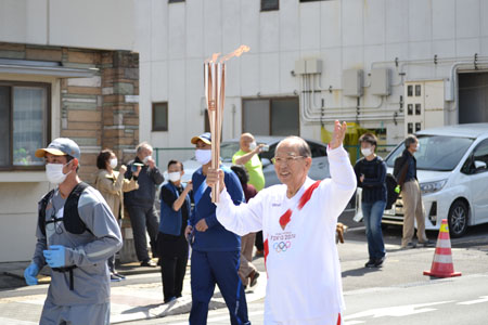 聖火ランナー02