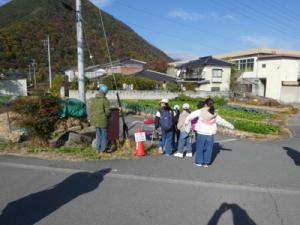シールを集める参加者