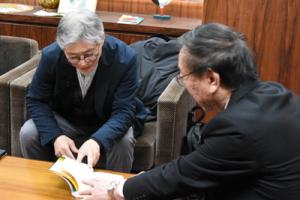 新刊「ひとつ屋根の下の誘惑」