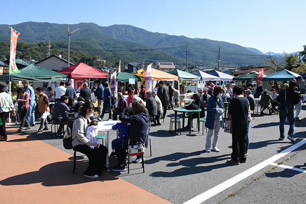 第13回坂城駅前ふーど市