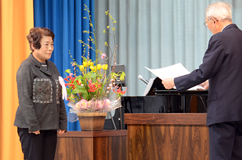 町民集会＿表彰者　赤池さん