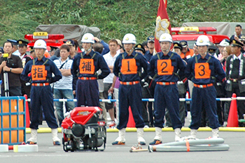 県消防ポンプ操法大会02