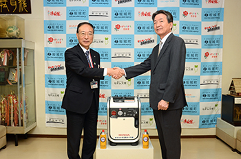 （株）都筑製作所発電機寄贈01