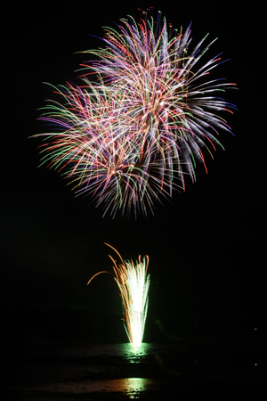 県内経済復興祈念花火03