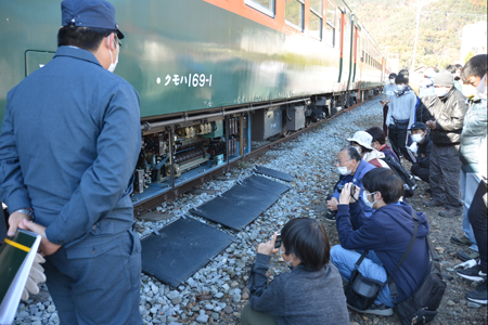 169系電車清掃ボランティア04