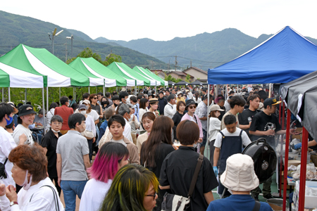 坂城駅前葡萄酒祭2023-13