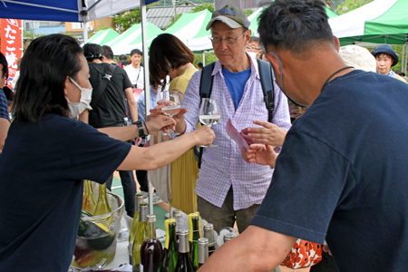 坂城駅前葡萄酒祭2023-03