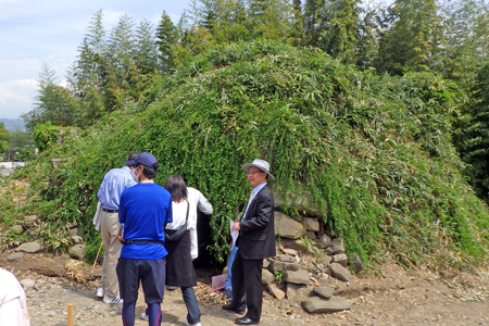 御厨社古墳見学会01