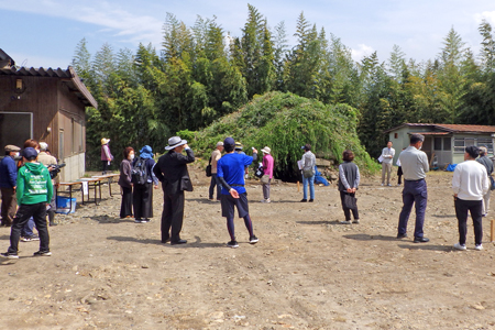 御厨社古墳見学会02